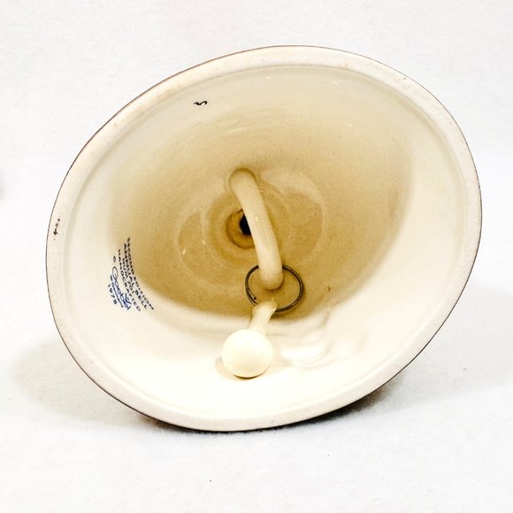 Goebel Hummel 2nd Edition Annual Bell "Farewell" HUM 701 (1979) - Picture 5 of 6